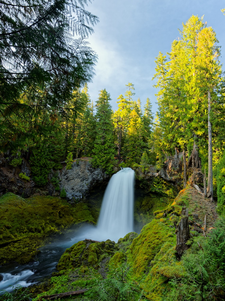 Above: Sahalie Falls