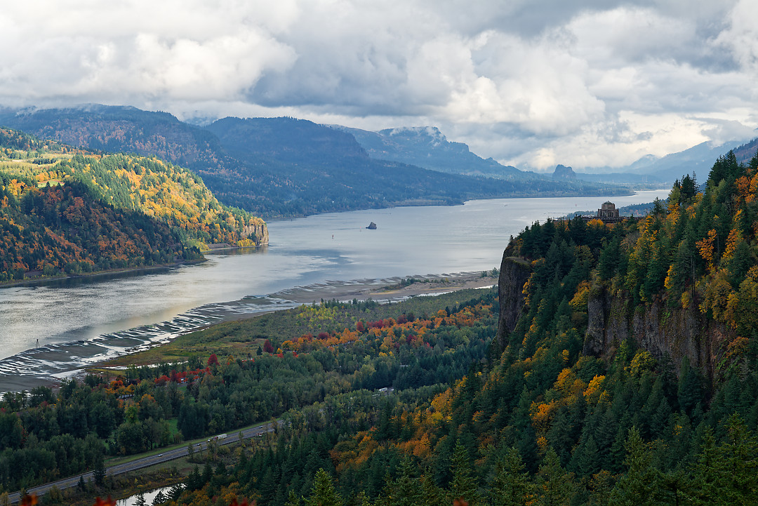 Above: View to the Gorge from Women’s Forum Viewoint.